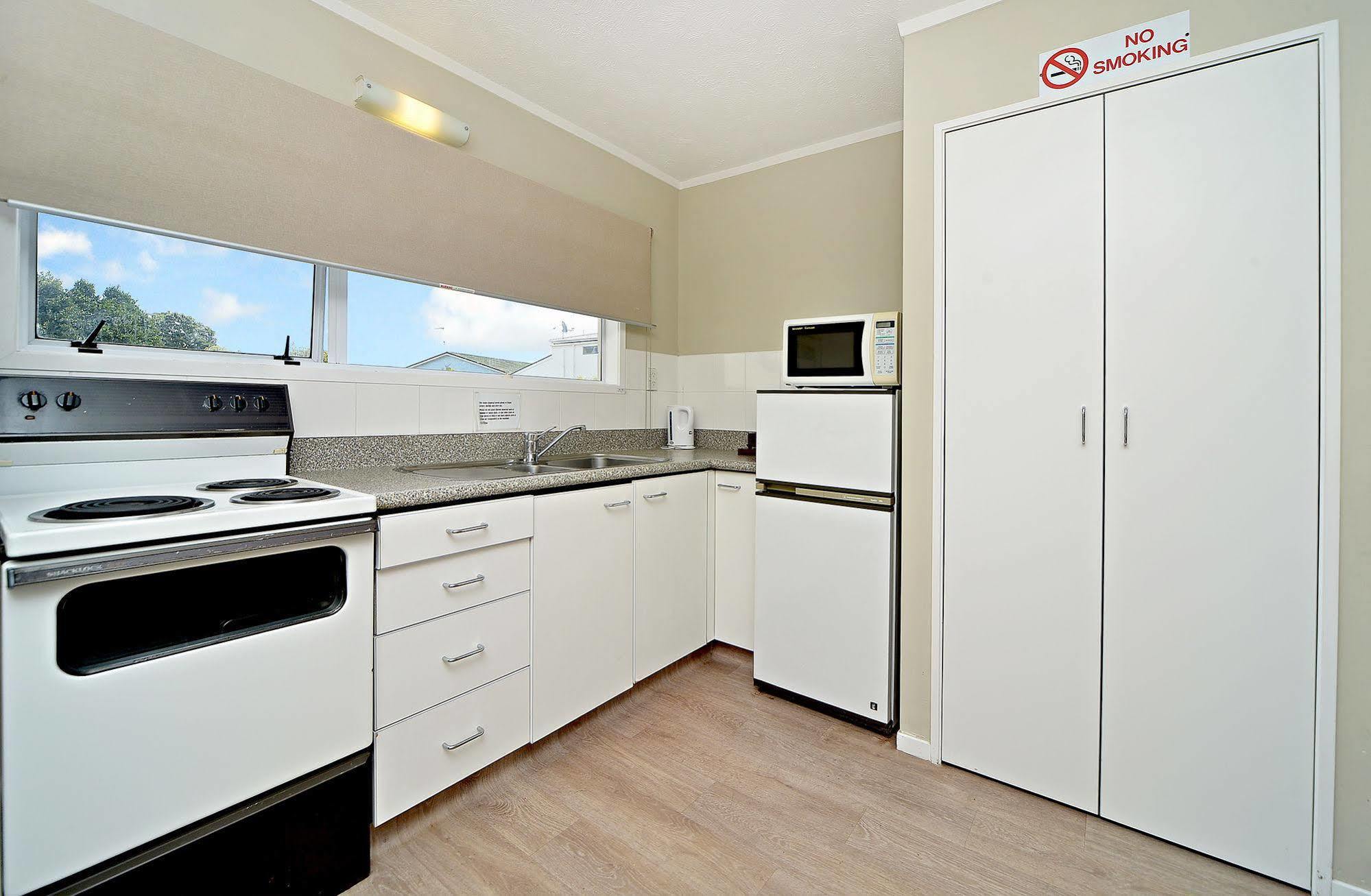 Takapuna Motor Lodge Auckland Buitenkant foto